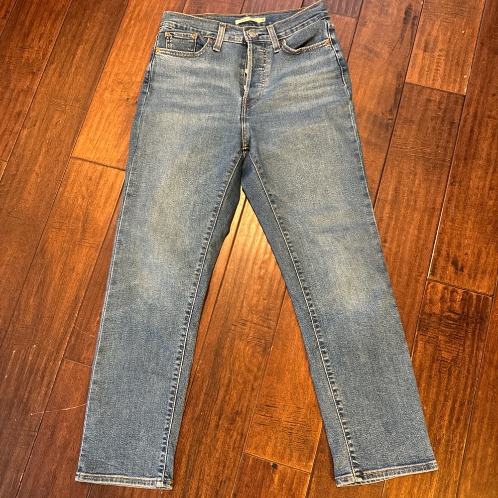 Levi wedgie jeans